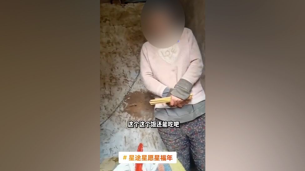 Mạng xã hội Trung Quốc dậy sóng chuyện người phụ nữ bị xích trong nhà kho - Ảnh 1.