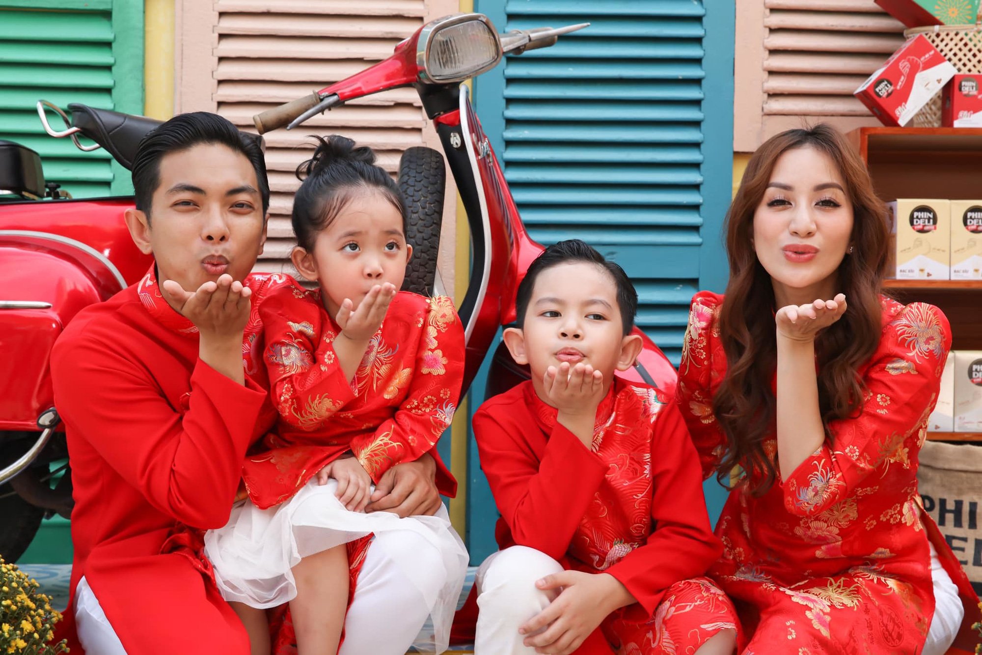 Ba cặp vợ chồng 'máy bay - phi công' hạnh phúc của showbiz Việt - Ảnh 7.