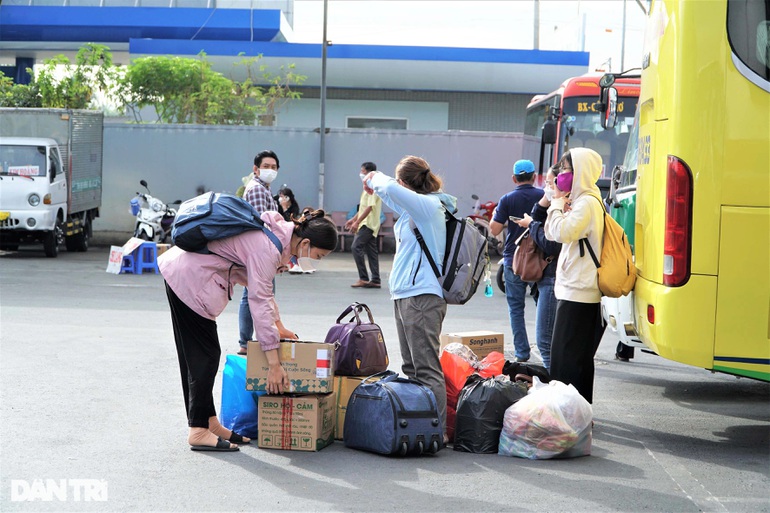 Tin sáng 7/2: Nghỉ Tết, 93,4% xã phường ở Hà Nội 'vùng xanh'; khách ồ ạt đổ về sân bay Tân Sơn Nhất, &quot;phá vỡ&quot; kỷ lục cao điểm Tết - Ảnh 5.