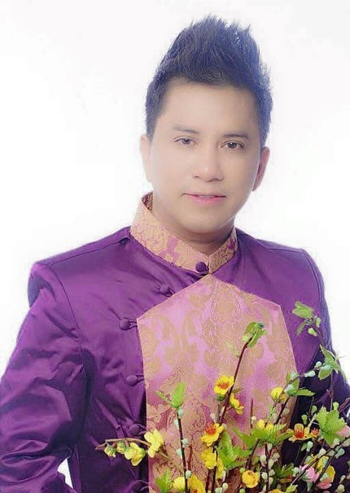 Nghẹn lòng trước bài đăng cuối cùng của ca sĩ Quang Toàn tại sân bay - Ảnh 3.