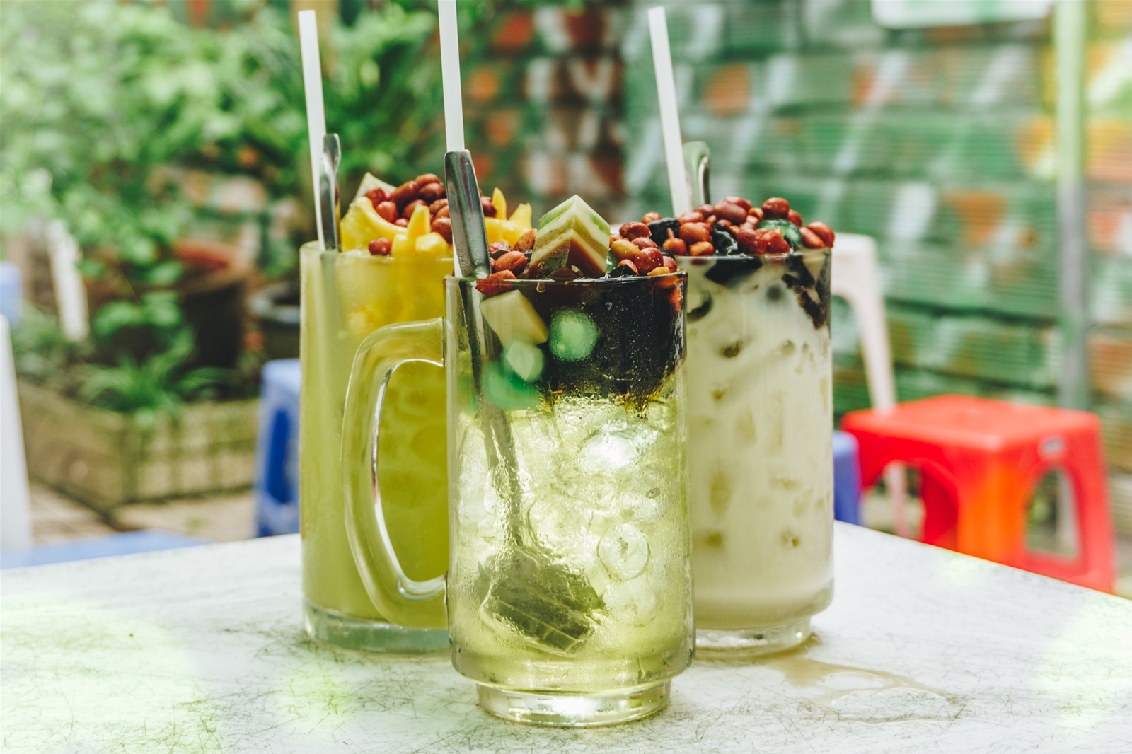 Chọn mua mía đã róc vỏ bán ngoài chợ theo cách sau đảm bảo ngon ngọt ...