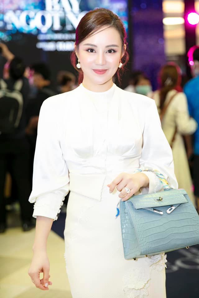 Phản ứng đầu tiên của Vy Oanh là gì khi CEO Nguyễn Phương Hằng bị tạm hoãn xuất cảnh? - Ảnh 3.