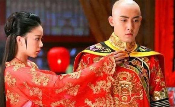 Phò mã thời cổ đại trước khi kết hôn phải làm một việc vô cùng xấu hổ nhưng công chúa lại rất thích - Ảnh 4. Phò mã thời cổ đại trước khi kết hôn phải làm một việc vô cùng xấu hổ nhưng công chúa lại rất thích - Ảnh 4.