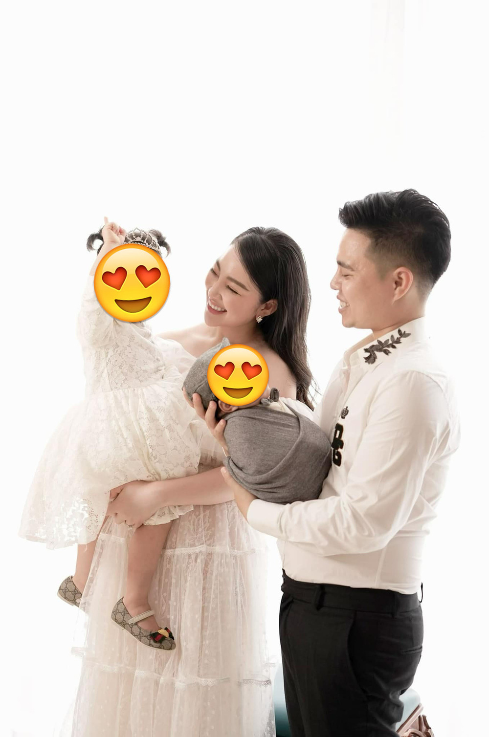 Cô dâu từng được hồi môn 200 cây vàng gây xôn xao cách đây 3 năm hiện ra sao? - Ảnh 5. Cô dâu từng được hồi môn 200 cây vàng gây xôn xao cách đây 3 năm hiện ra sao? - Ảnh 5.