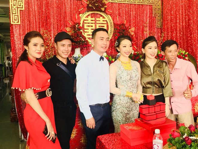 Cuộc sống hiện tại gây bất ngờ của cô dâu đeo vàng trĩu cổ từng gây xôn xao 4 năm trước? - Ảnh 2.