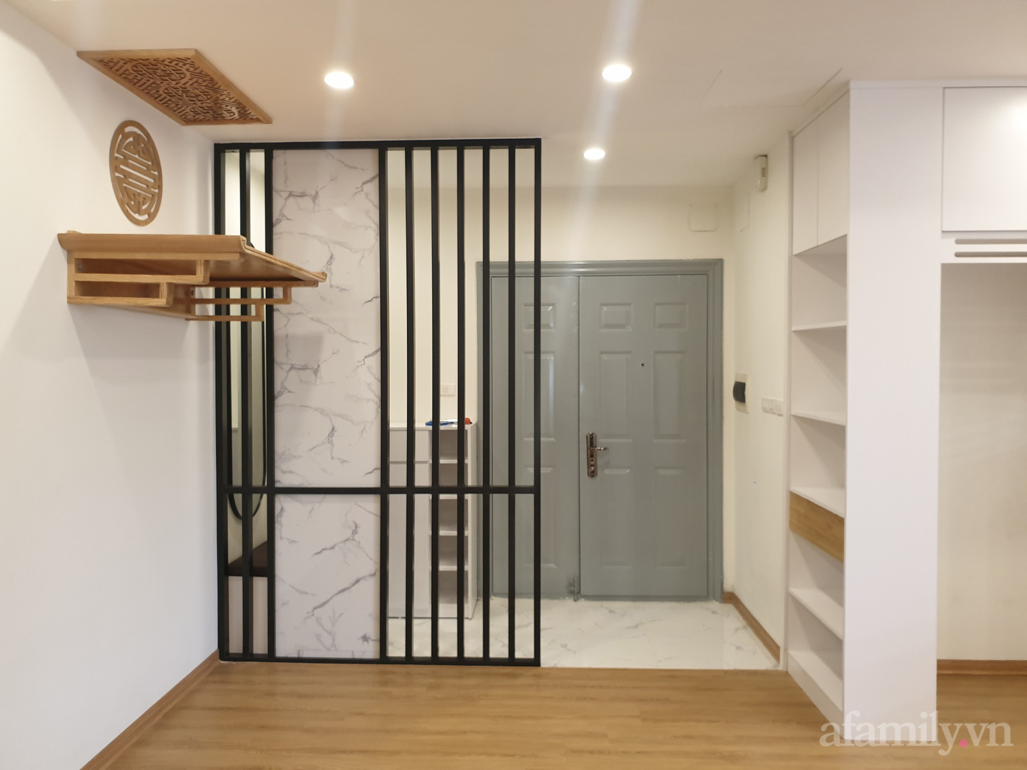 Căn hộ 90m² sở hữu vẻ đẹp đơn giản nhưng vô cùng ấn tượng sau khi cải tạo tại Sài Đồng - Ảnh 3. Căn hộ 90m² sở hữu vẻ đẹp đơn giản nhưng vô cùng ấn tượng sau khi cải tạo tại Sài Đồng - Ảnh 3.