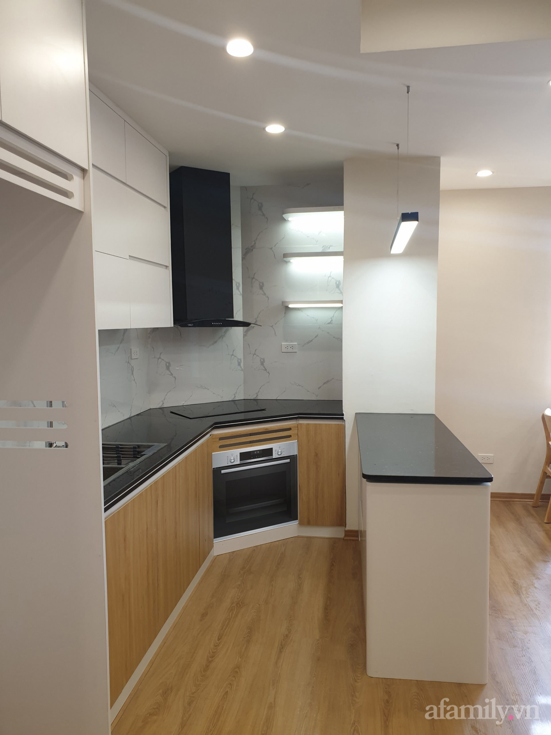 Căn hộ 90m² sở hữu vẻ đẹp đơn giản nhưng vô cùng ấn tượng sau khi cải tạo tại Sài Đồng - Ảnh 10. Căn hộ 90m² sở hữu vẻ đẹp đơn giản nhưng vô cùng ấn tượng sau khi cải tạo tại Sài Đồng - Ảnh 10.