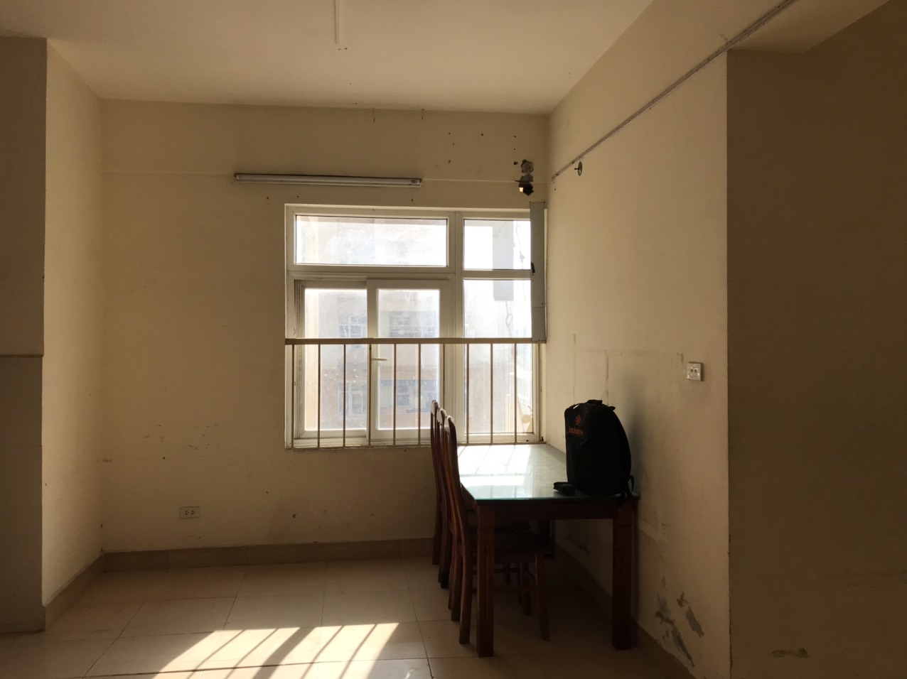 Căn hộ 90m² sở hữu vẻ đẹp đơn giản nhưng vô cùng ấn tượng sau khi cải tạo tại Sài Đồng - Ảnh 11. Căn hộ 90m² sở hữu vẻ đẹp đơn giản nhưng vô cùng ấn tượng sau khi cải tạo tại Sài Đồng - Ảnh 11.