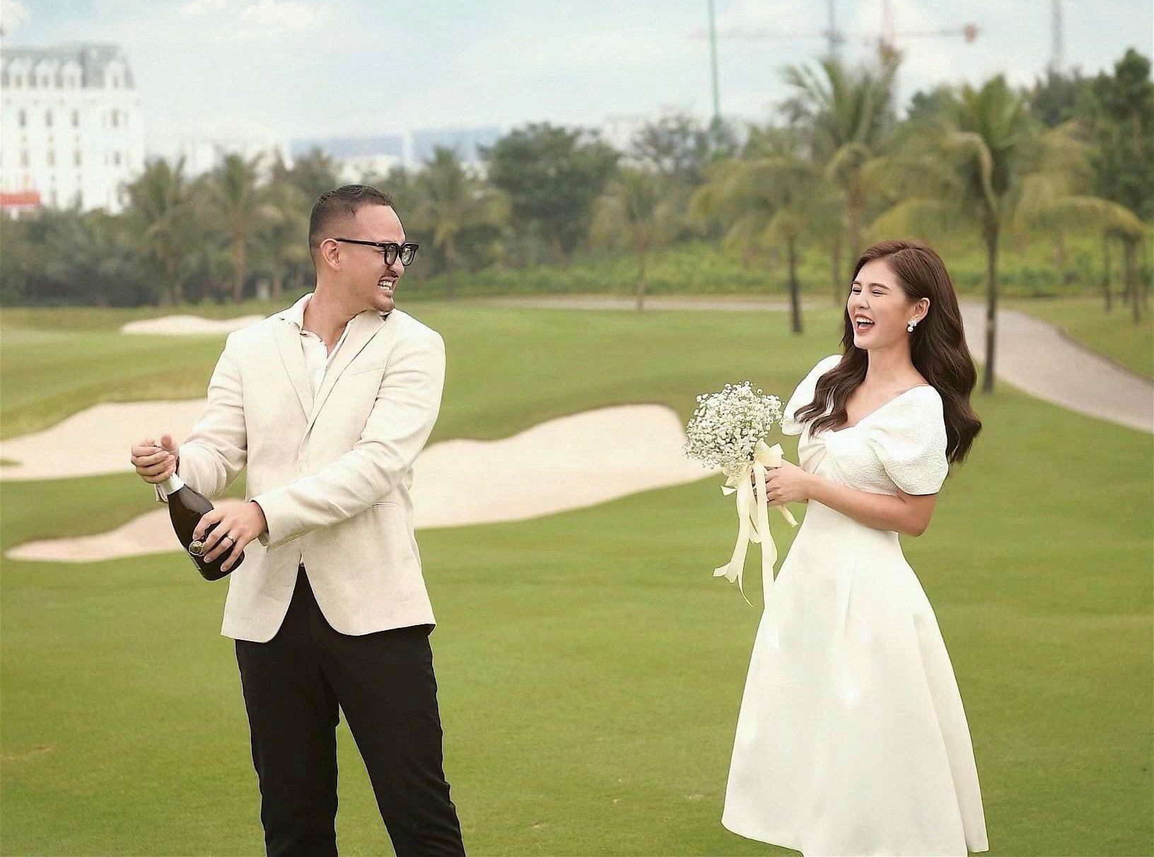 Chồng MC Thu Hoài: 'May mắn khi vợ biết chơi golf' - Ảnh 3.
