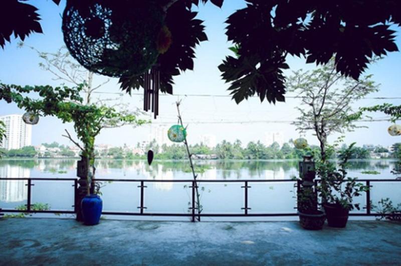 Mãn nhãn với nhà vườn siêu khủng của Á hậu Dương Trương Thiên Lý và chồng giàu, gấp đôi tuổi - Ảnh 6.
