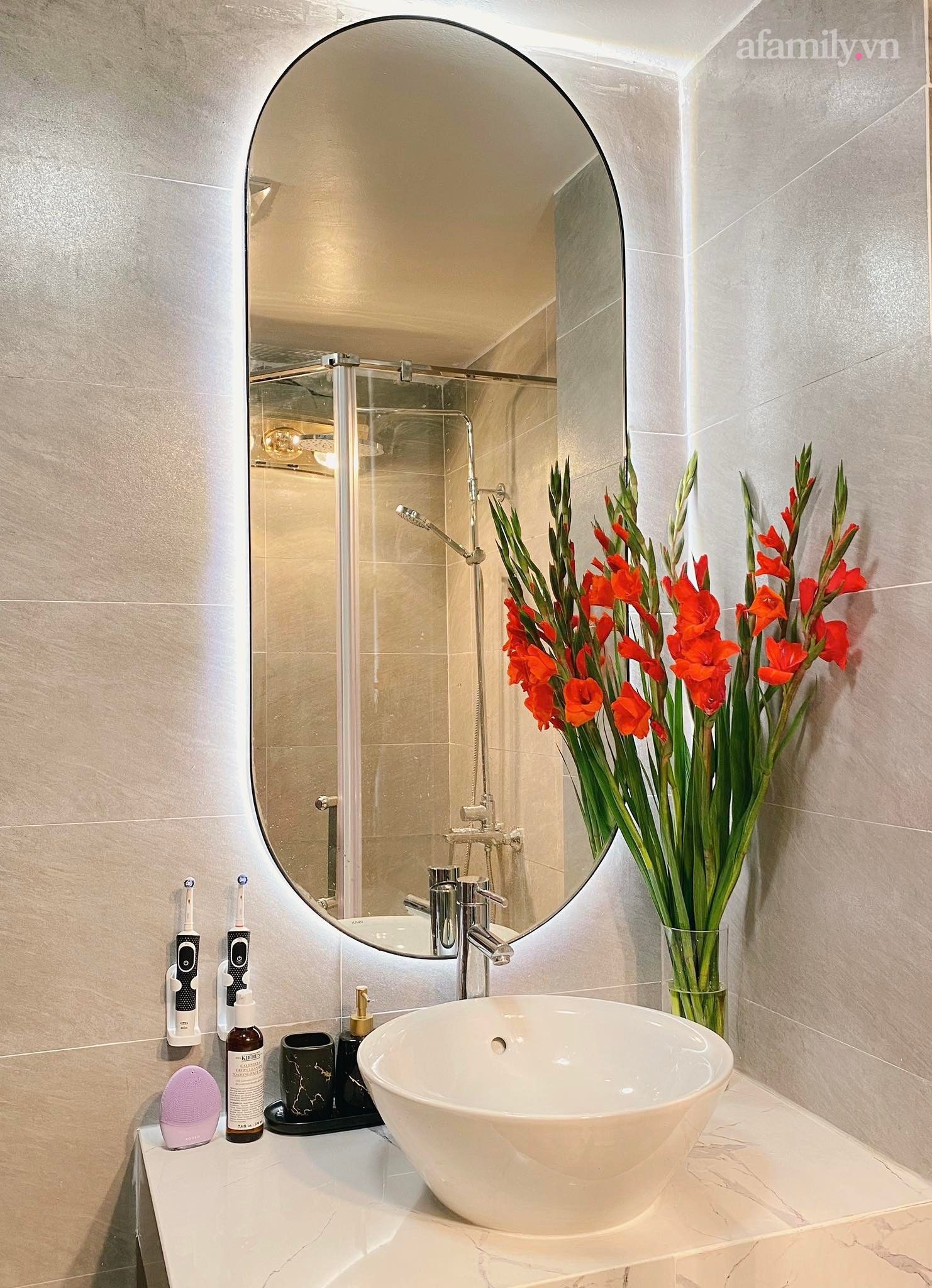 Vợ chồng trẻ ở Hà Nội cải tạo nhà 3 tầng 100m² ví như "vịt hoá thiên nga" ai cũng tấm tắc khen ngợi - Ảnh 16. Vợ chồng trẻ ở Hà Nội cải tạo nhà 3 tầng 100m² ví như "vịt hoá thiên nga" ai cũng tấm tắc khen ngợi - Ảnh 16.