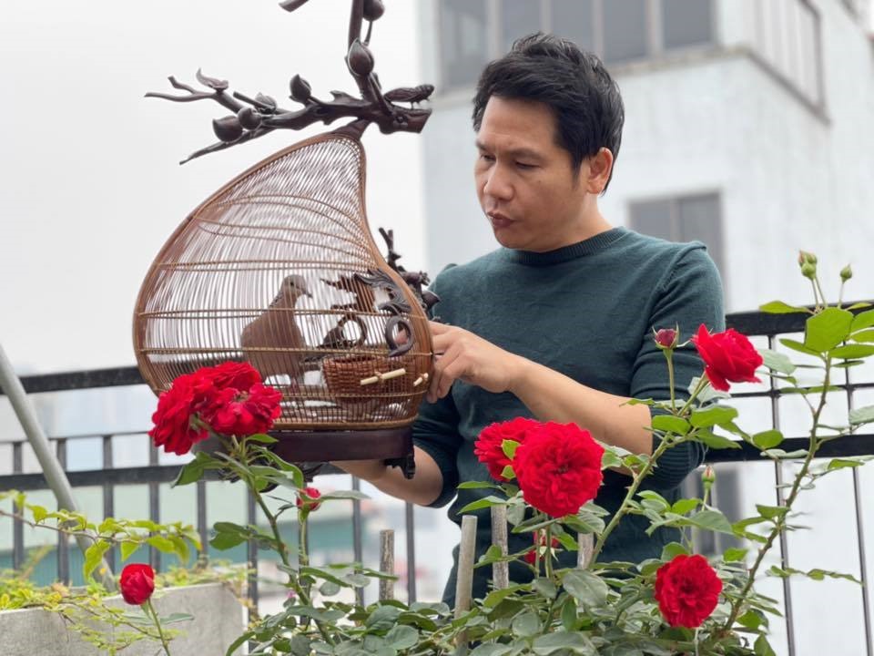 Không gian Tết ngập tràn hoa trong tổ ấm 120m2 của ca sĩ Trọng Tấn - Ảnh 7.