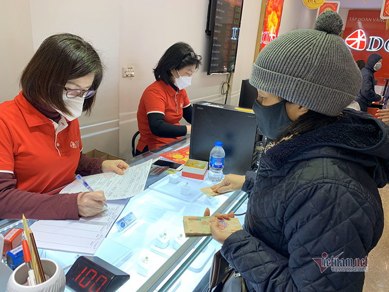 Liều mua vàng trên đỉnh, sau 1 tuần kiếm lãi không ngờ - Ảnh 2. Liều mua vàng trên đỉnh, sau 1 tuần kiếm lãi không ngờ - Ảnh 2.