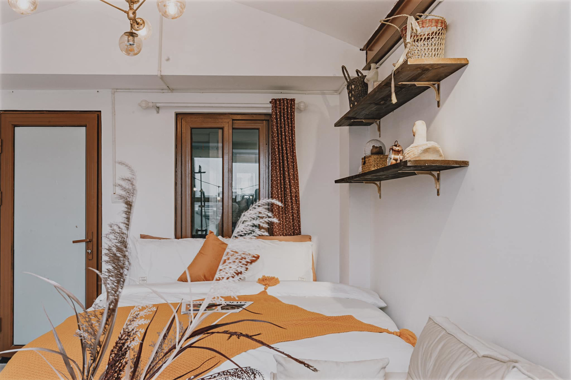 Biến hóa phòng gác mái thành không gian penthouse mini trong 7 ngày - Ảnh 8.
