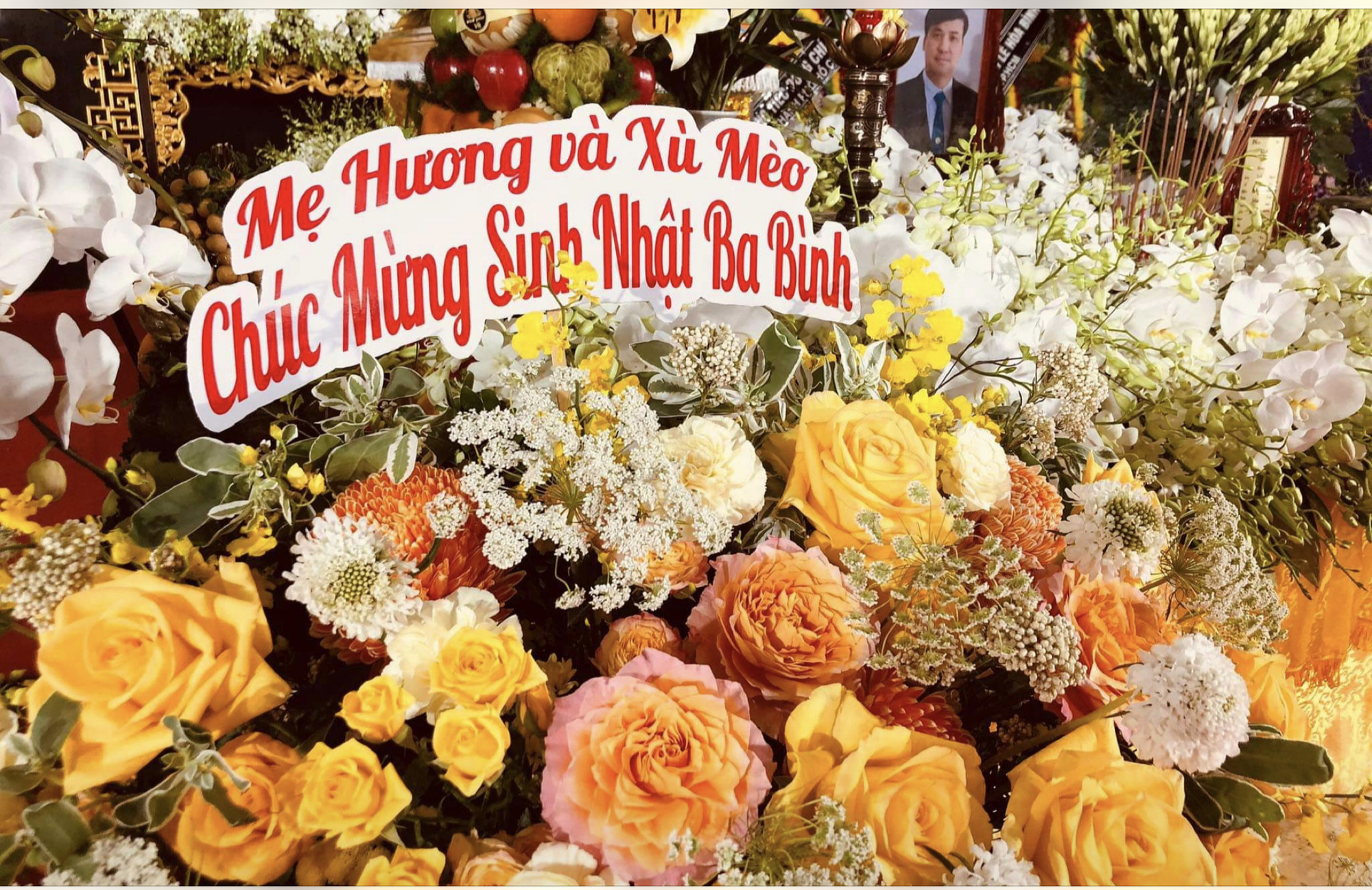 Rưng rưng nước mắt trước những tâm sự trong ngày sinh nhật ông Lê Hòa Bình - Ảnh 4. Rưng rưng nước mắt trước những tâm sự trong ngày sinh nhật ông Lê Hòa Bình - Ảnh 4.