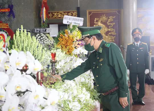 Rưng rưng nước mắt trước những tâm sự trong ngày sinh nhật ông Lê Hòa Bình - Ảnh 2. Rưng rưng nước mắt trước những tâm sự trong ngày sinh nhật ông Lê Hòa Bình - Ảnh 2.