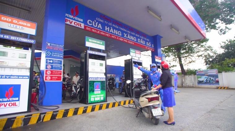 Giá xăng giảm gần 1.000 đồng/lít, tin vui sau kỳ nghỉ lễ - Ảnh 1. Giá xăng giảm gần 1.000 đồng/lít, tin vui sau kỳ nghỉ lễ - Ảnh 1.