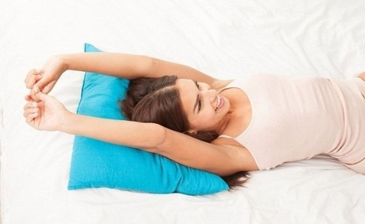 Bất kể nam nữ, thực hiện 4 việc đơn giản này trước khi đi ngủ giúp đào thải độc tố, giảm cân, tăng tuổi thọ - Ảnh 4.