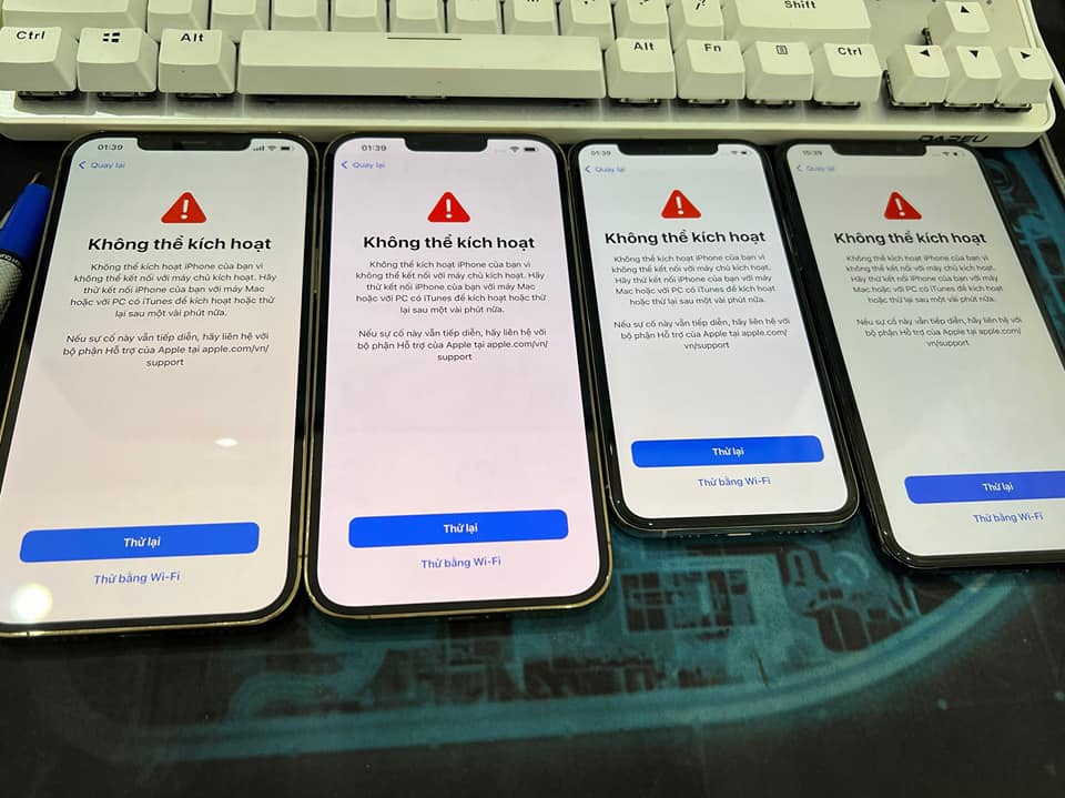 Apple lỗi máy chủ, hàng loạt iPhone ở Việt Nam hóa ‘cục gạch’ - Ảnh 1.