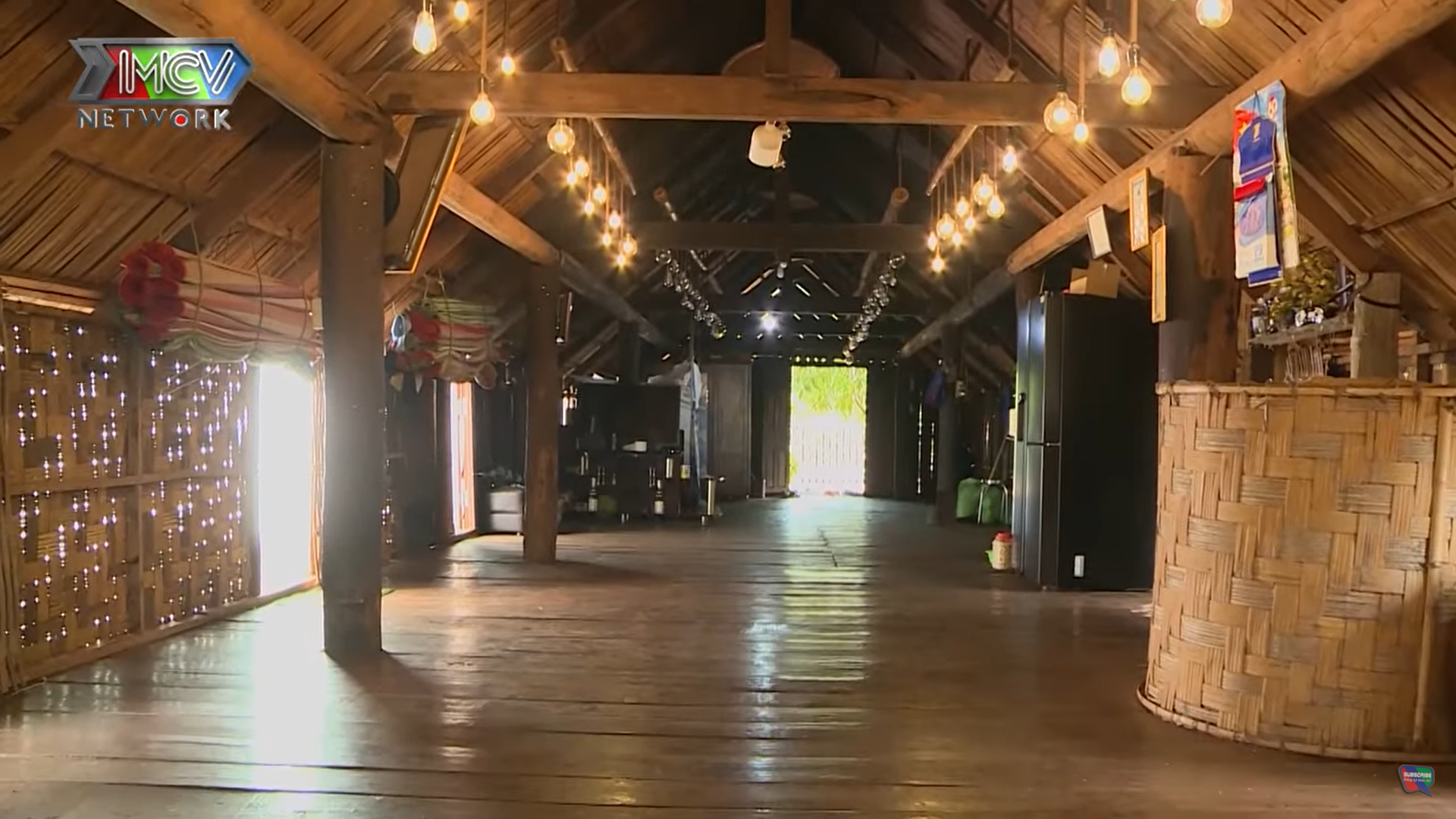 T&ocirc;i bất ngờ khi thấy biệt thự của HHen Ni&ecirc; qu&aacute; bề thế, sang trọng - Ảnh 5.