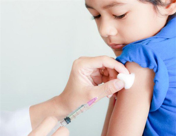 Xử lý phản ứng sau tiêm veccine COVID-19 cho trẻ 5 - dưới 12 tuổi theo khuyến cáo của các chuyên gia  - Ảnh 3.