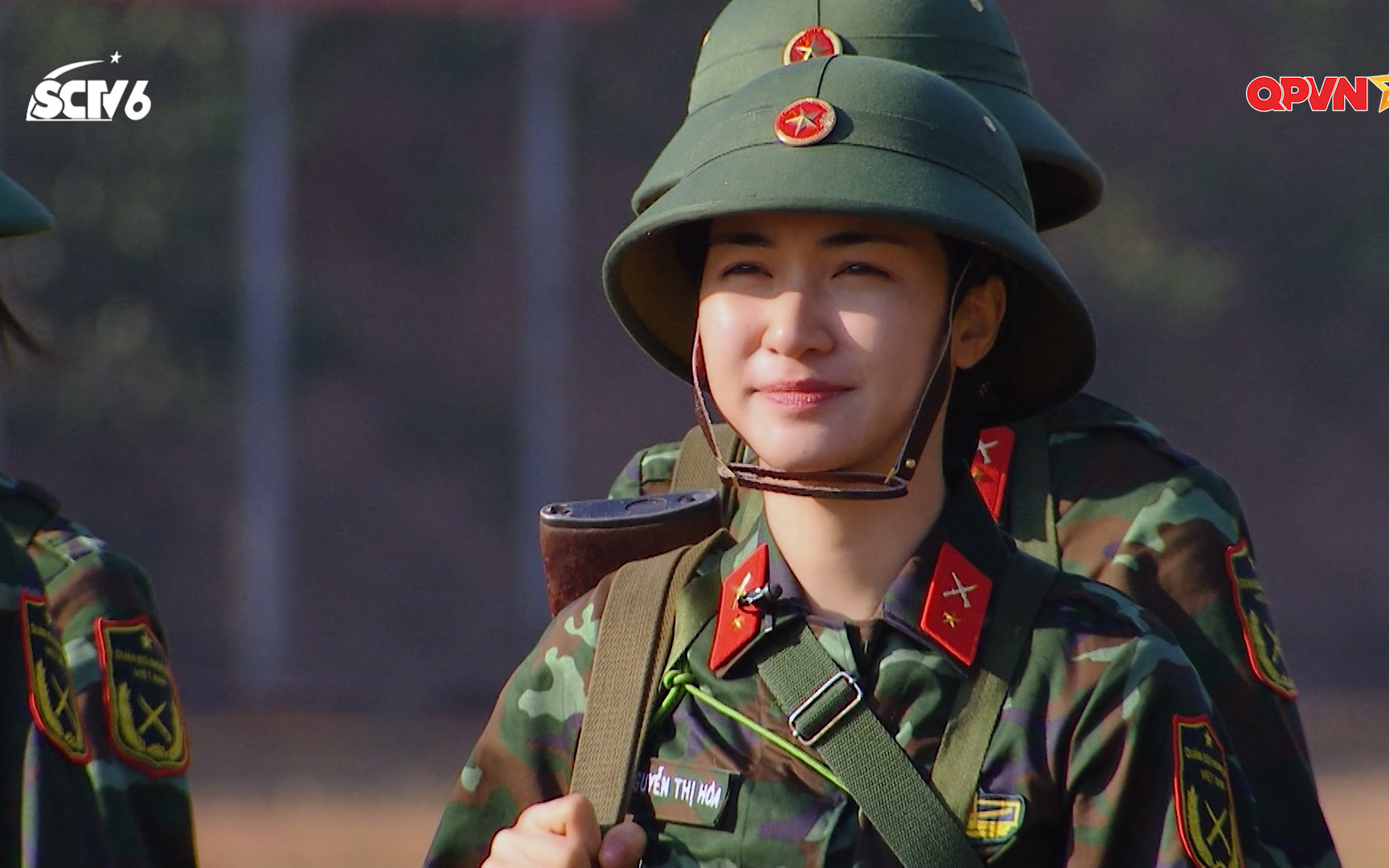 Hòa Minzy phản ứng ra sao trước câu hỏi “từ bỏ làm ca sĩ để thành cô bộ đội” trong tập 5 'Sao nhập ngũ'