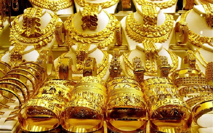 Giá vàng trong nước tăng chóng mặt bất chấp đà giảm của vàng thế giới