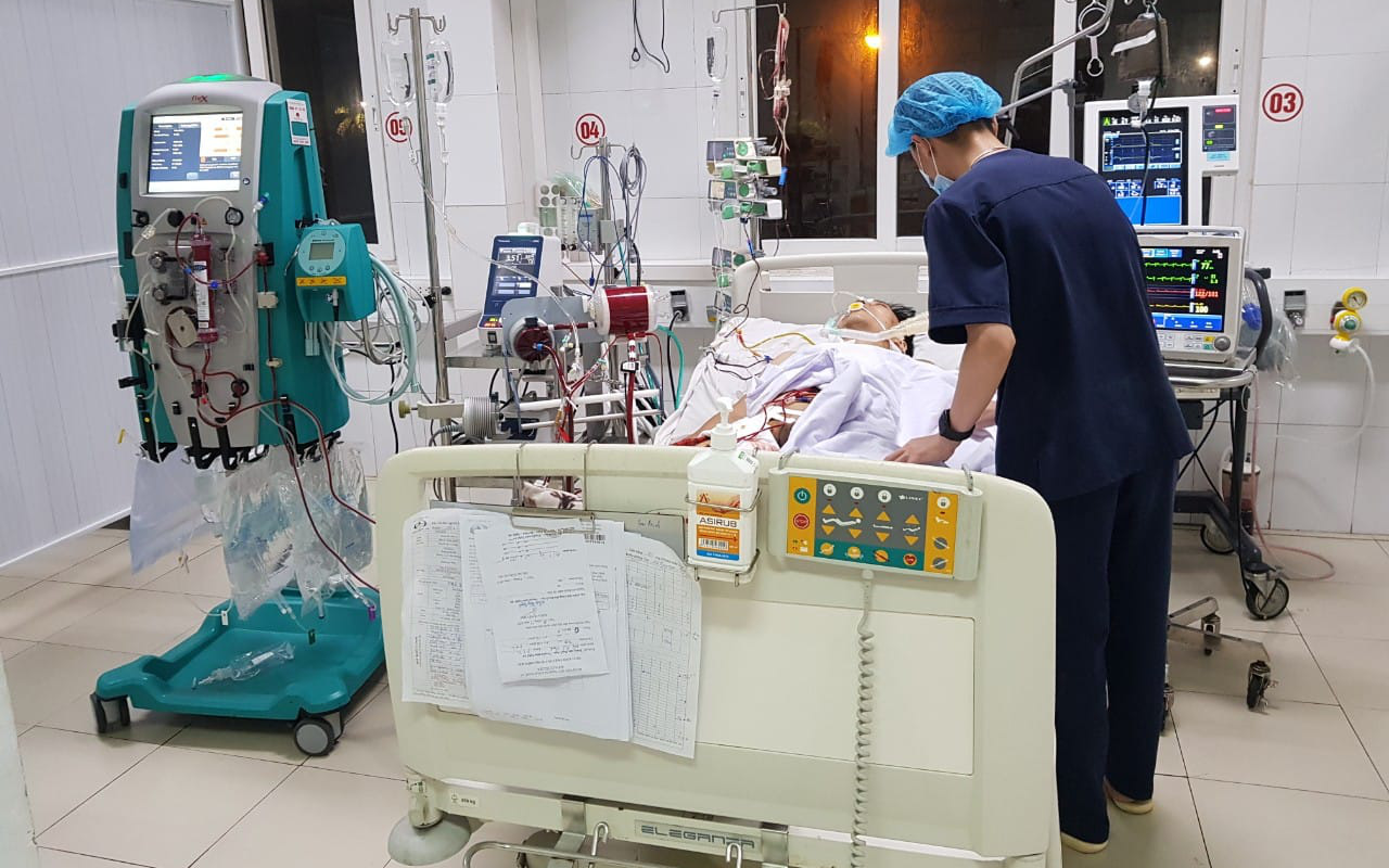 Nghệ An: Cứu sống bệnh nhân hậu COVID-19 bằng kỹ thuật ECMO  