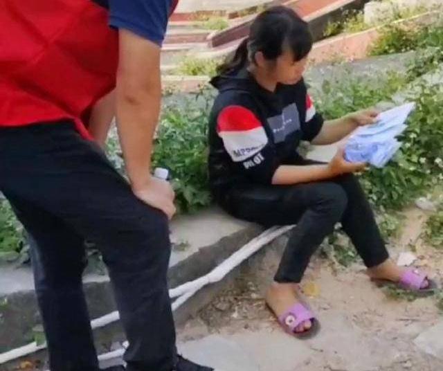 Cô gái bỏ nhà đến sống ở nghĩa trang suốt 4 năm để trốn hôn nhân sắp đặt - Ảnh 1.