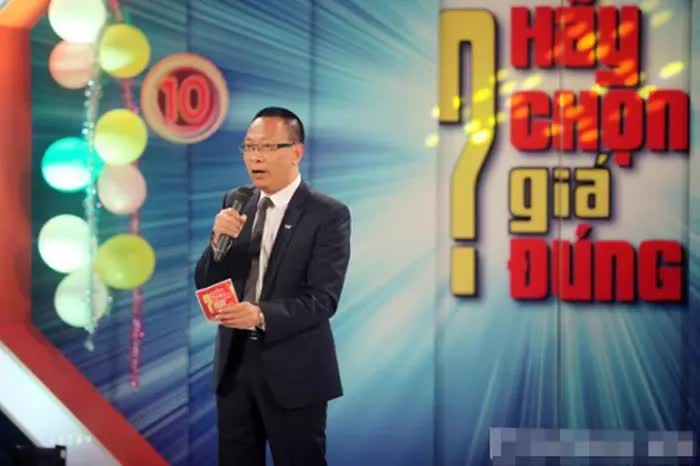 H&ocirc;n nh&acirc;n vi&ecirc;n m&atilde;n của 5 MC nam 'H&atilde;y chọn gi&aacute; đ&uacute;ng' - Ảnh 3.