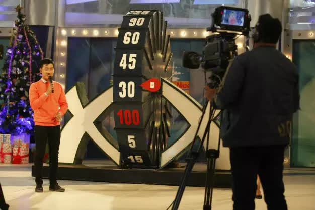 H&ocirc;n nh&acirc;n vi&ecirc;n m&atilde;n của 5 MC nam 'H&atilde;y chọn gi&aacute; đ&uacute;ng' - Ảnh 9.