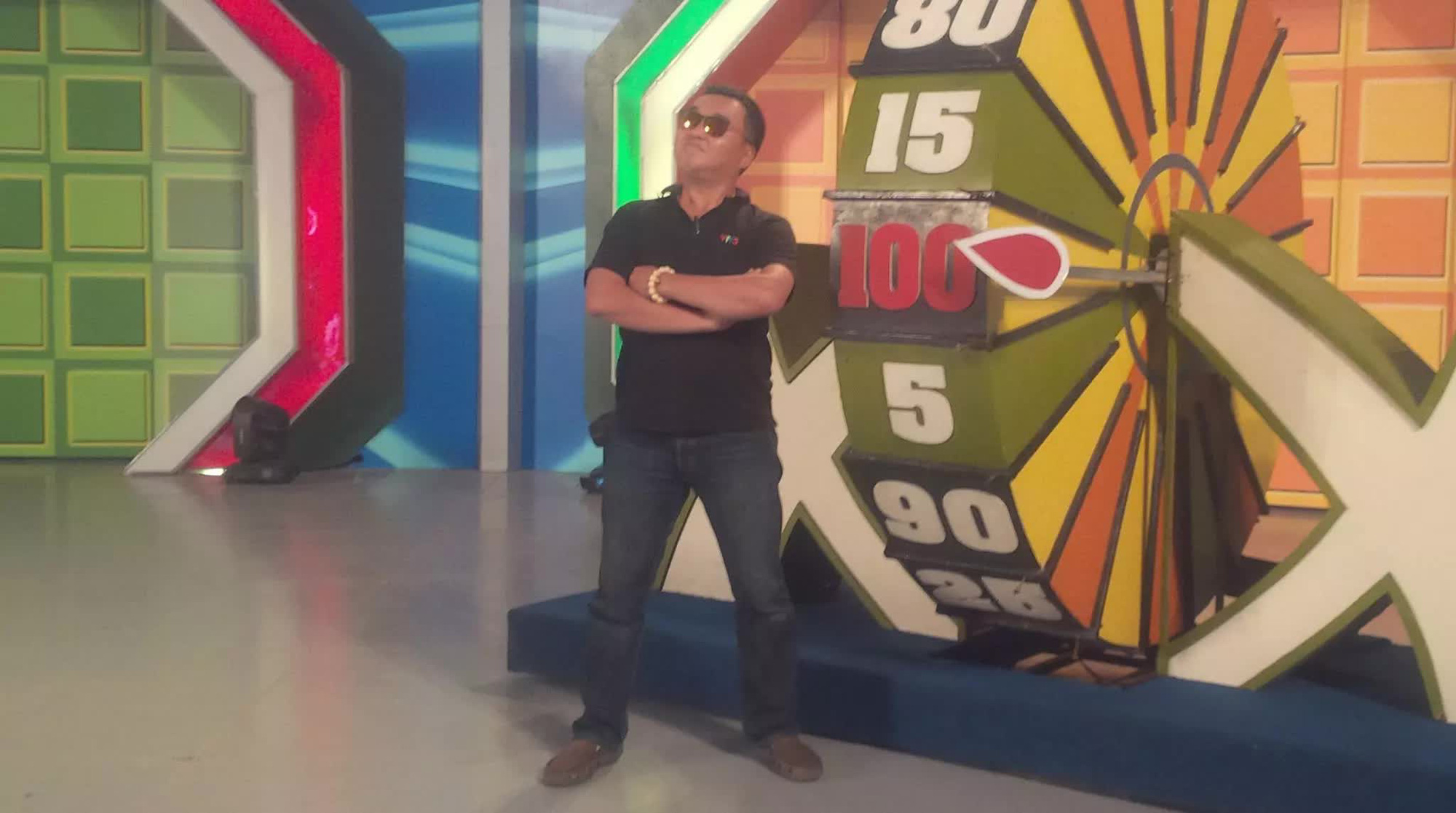 H&ocirc;n nh&acirc;n vi&ecirc;n m&atilde;n của 5 MC nam 'H&atilde;y chọn gi&aacute; đ&uacute;ng' - Ảnh 8.