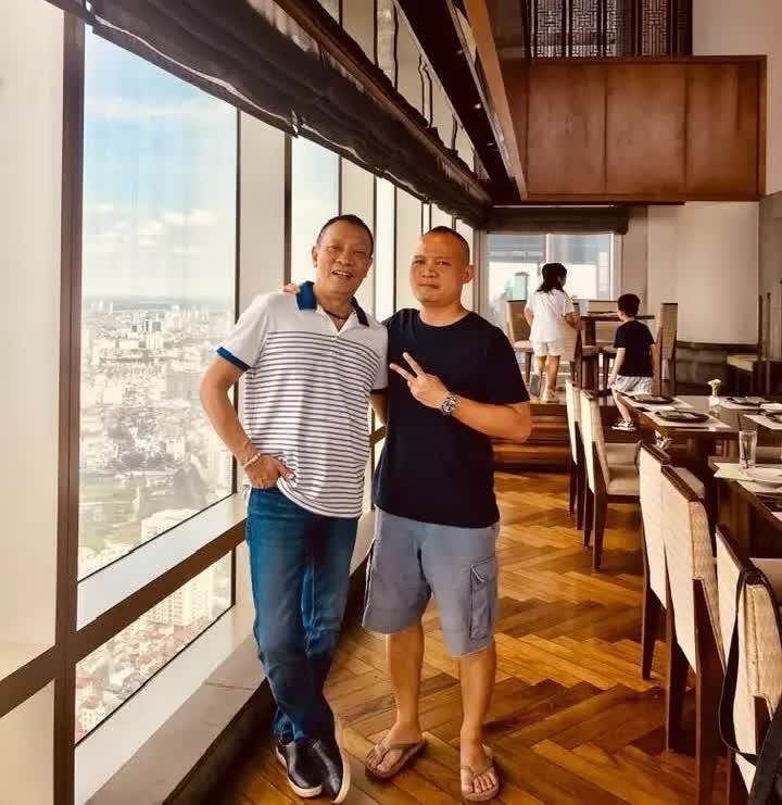 H&ocirc;n nh&acirc;n vi&ecirc;n m&atilde;n của 5 MC nam 'H&atilde;y chọn gi&aacute; đ&uacute;ng' - Ảnh 4.