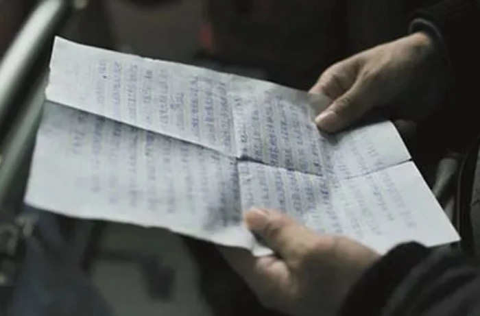 Nam học sinh lớp 8 để lại thư tuyệt mệnh rồi tự tử - Ảnh 1. Nam học sinh lớp 8 để lại thư tuyệt mệnh rồi tự tử - Ảnh 1.