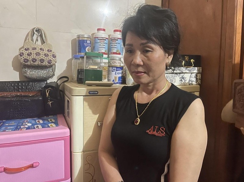 Tú bà U50 điều hành tụ điểm mại dâm núp bóng quán karaoke - Ảnh 2. Tú bà U50 điều hành tụ điểm mại dâm núp bóng quán karaoke - Ảnh 2.