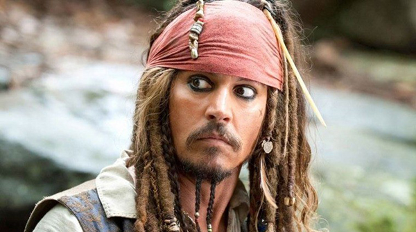 Johnny Depp &quot;gã cướp biển&quot; đào hoa của Hollywood: U60 thân bại danh liệt vì yêu mê mệt tình trẻ kém 23 tuổi - Ảnh 4.
