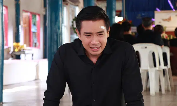 Nhỡ miệng đuổi con riêng của vợ ra khỏi nhà, nhìn một thứ trên bàn tôi sụp xuống bật khóc - Ảnh 2. Nhỡ miệng đuổi con riêng của vợ ra khỏi nhà, nhìn một thứ trên bàn tôi sụp xuống bật khóc - Ảnh 2.
