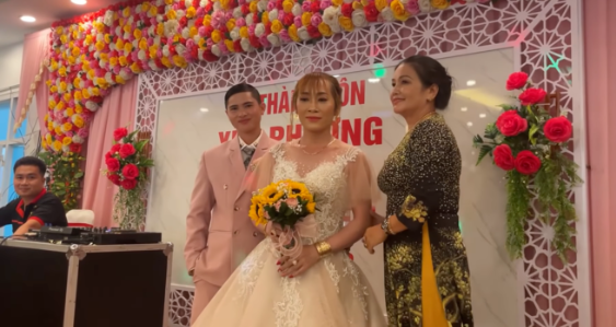 Hai người đàn ông mang bầu ở Việt Nam: Người phải "cưới chạy bầu", người sinh xong chia tay - Ảnh 3. Hai người đàn ông mang bầu ở Việt Nam: Người phải "cưới chạy bầu", người sinh xong chia tay - Ảnh 3.