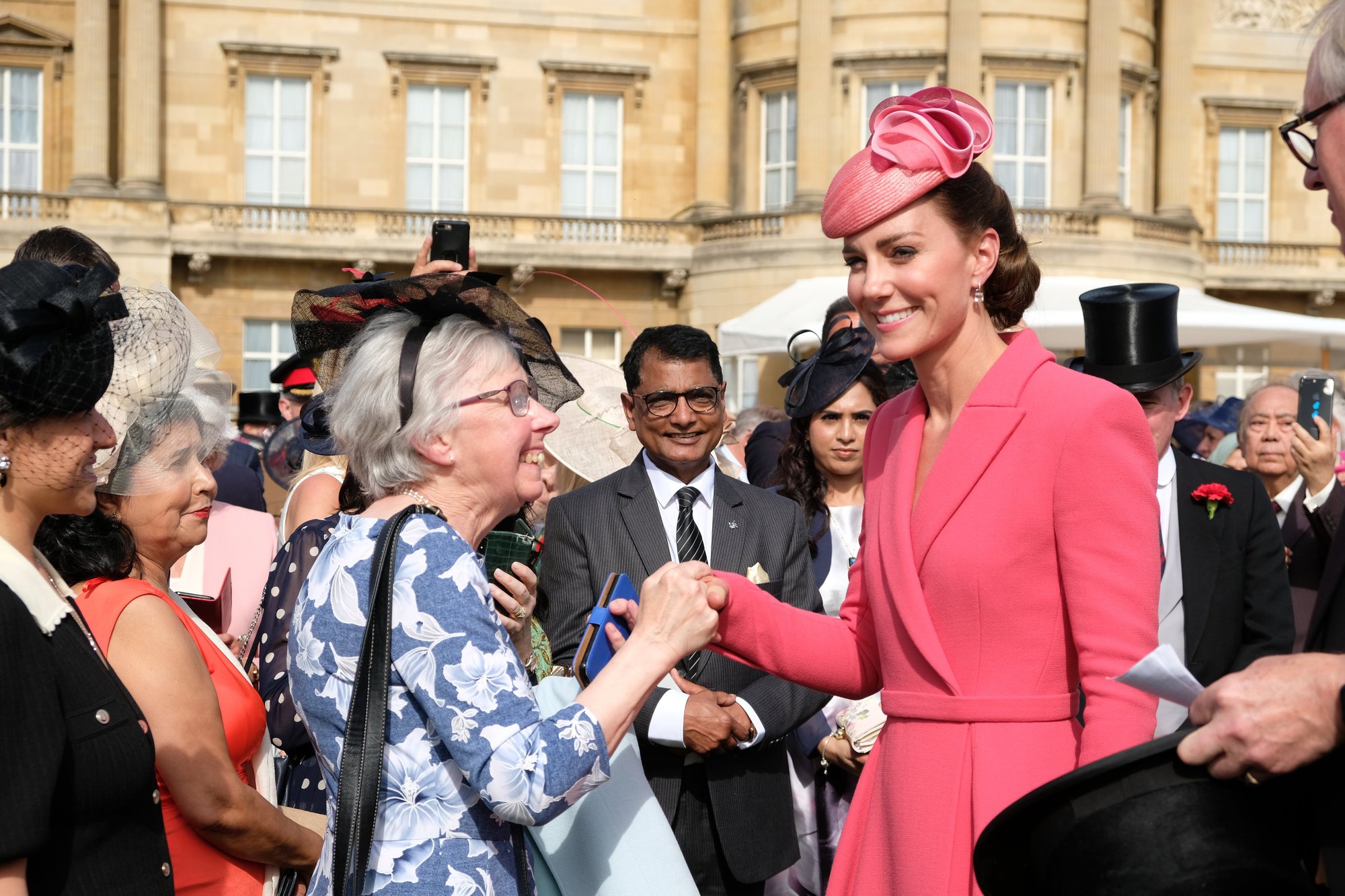 Công nương Kate thay mặt Nữ hoàng Anh dự sự kiện đình đám, tạo ra khoảnh khắc đặc biệt chưa từng thấy, hiếm ai làm được - Ảnh 3.