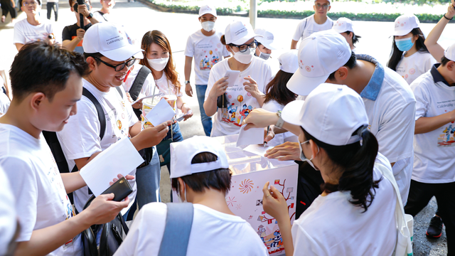 Roche Việt Nam tổ chức hoạt động &quot;Đi bộ vì Trẻ em&quot; nhằm hỗ trẻ em có hoàn cảnh khó khăn - Ảnh 2.