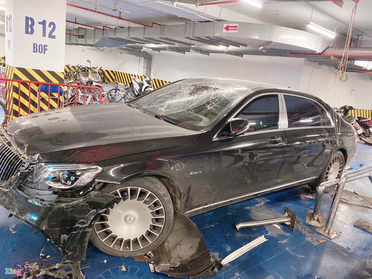 Người lái Mercedes Maybach tông loạt xe trong hầm là bảo vệ tòa nhà - Ảnh 3.