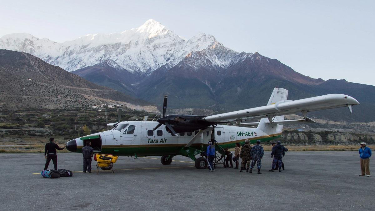 Máy bay Nepal chở 22 người mất tích bí ẩn - Ảnh 1.