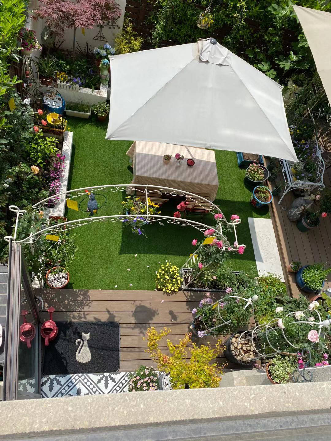 Cặp vợ chồng chi gần 200 triệu cải tạo sân vườn rộng 40m² nhưng nhìn vào thành quả mới thấy hoàn toàn đáng quá - Ảnh 3.