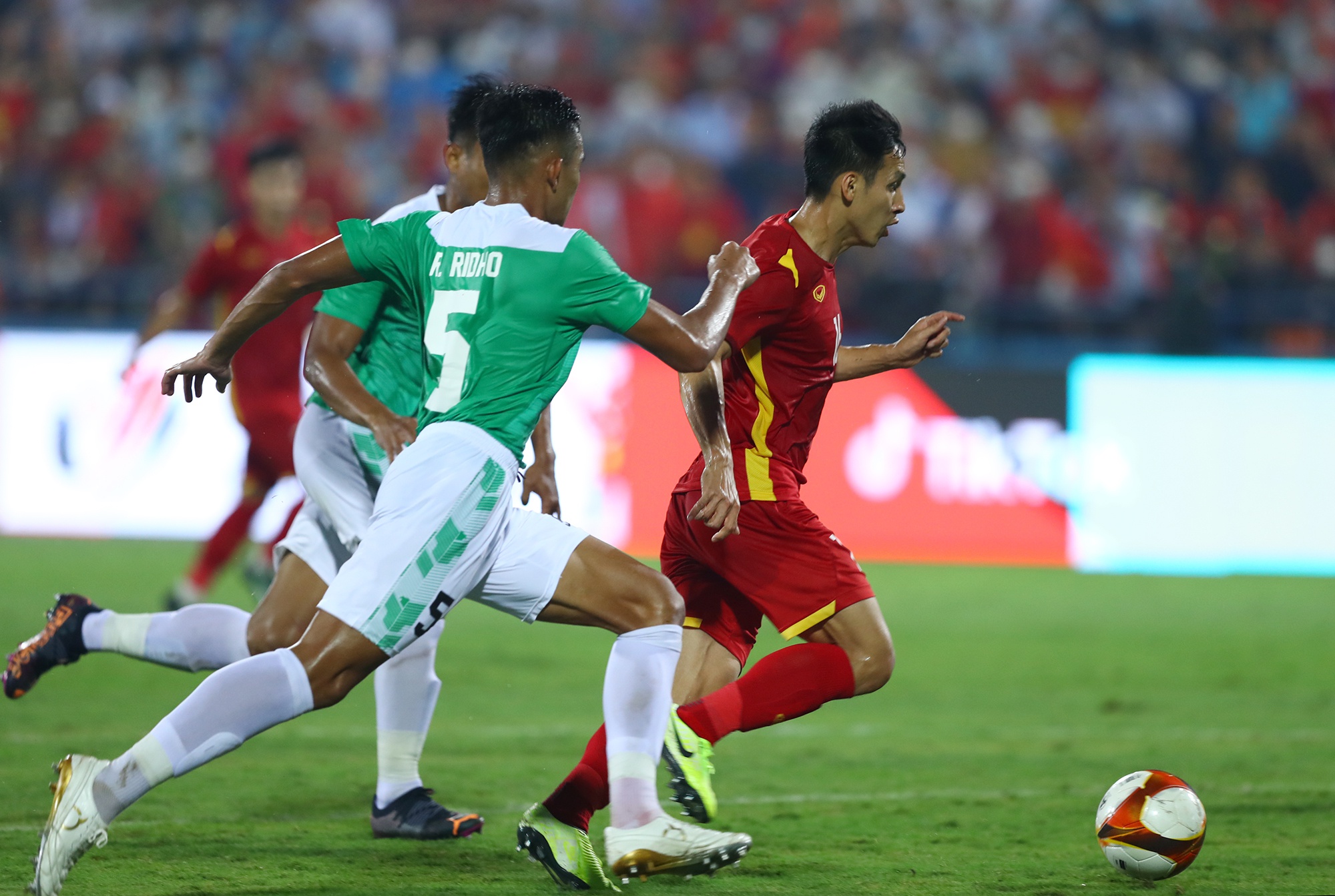 H&ugrave;ng Dũng bắt tay l&agrave;m h&ograve;a HLV U23 Indonesia - Ảnh 5.