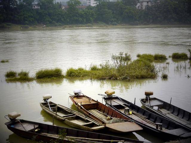 Kỳ lạ cổ trấn nổi trên mặt nước ở Trung Quốc: Du khách chỉ có thể đi bằng thuyền, là thiên đường dành cho phái nữ muốn giảm cân - Ảnh 3.