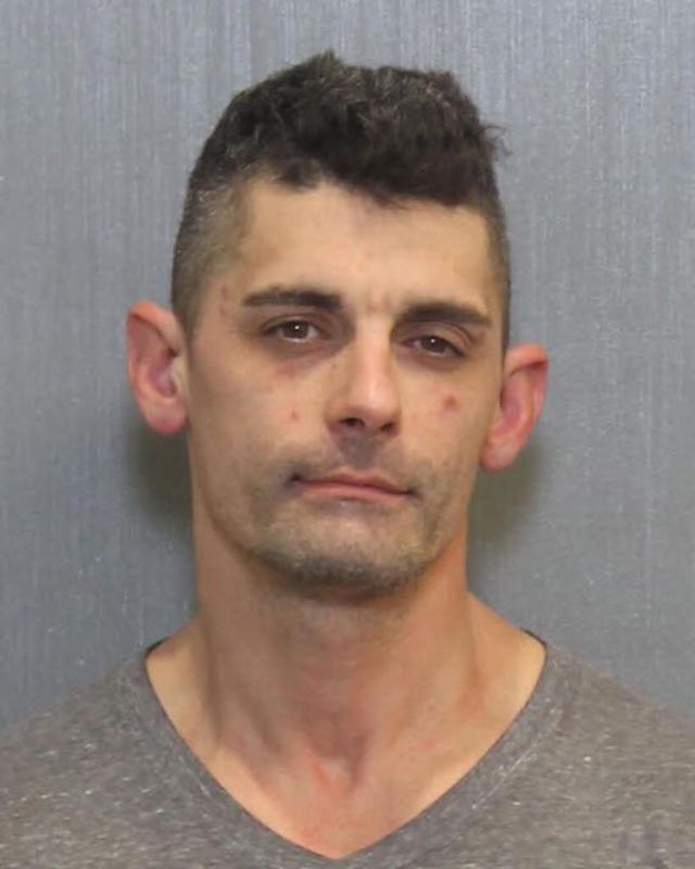 Người đ&agrave;n &ocirc;ng ly h&ocirc;n sau 55 tiếng cưới Britney Spears giờ ra sao? - Ảnh 5.