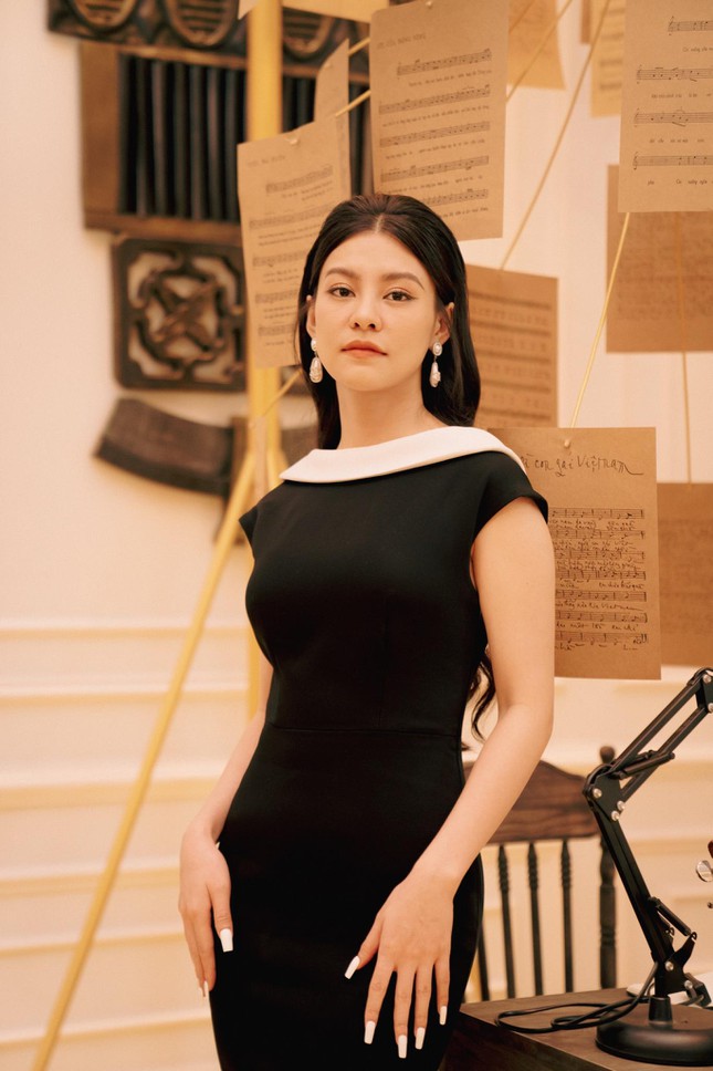 Học vấn đáng nể của người thủ vai 'nữ hoàng chân đất' Khánh Ly trong 'Em và Trịnh' - Ảnh 6.