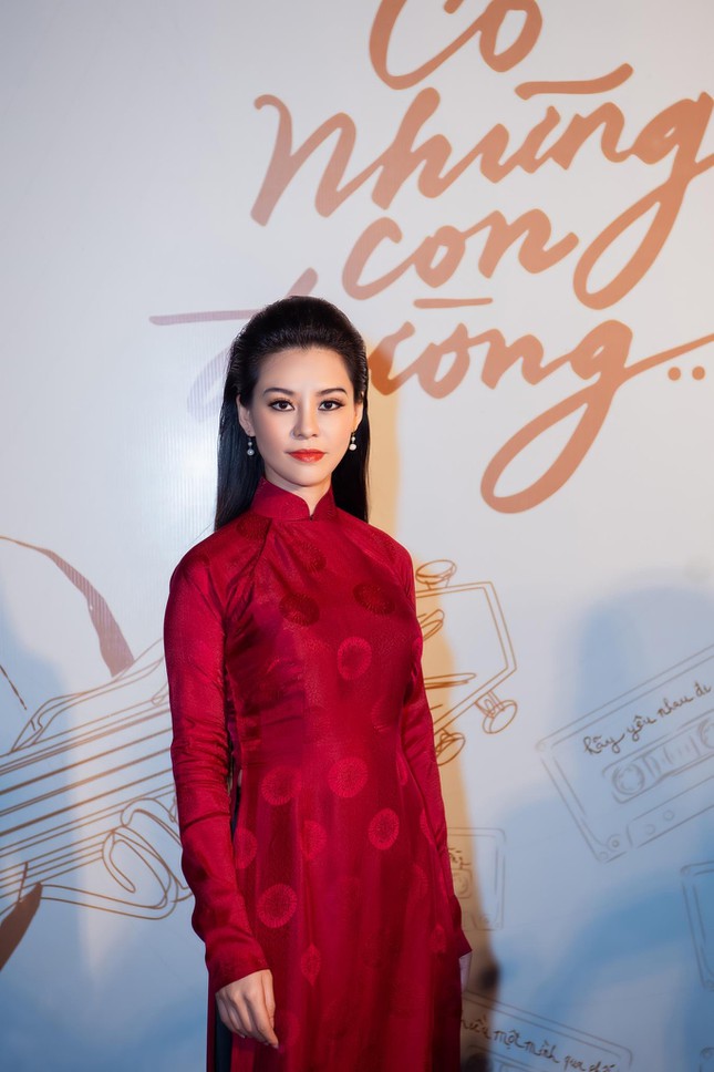 Học vấn đáng nể của người thủ vai 'nữ hoàng chân đất' Khánh Ly trong 'Em và Trịnh' - Ảnh 2.