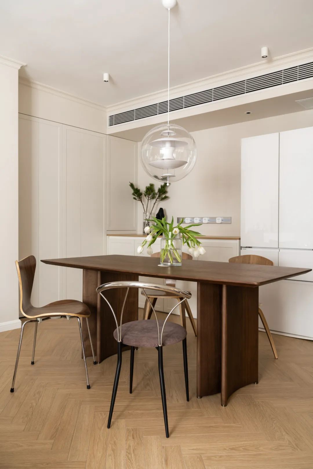 Không gian sống hoàn hảo bên trong căn hộ 70m² được thiết kế theo tiêu chí 3 không của cô nàng 9x - Ảnh 9. Không gian sống hoàn hảo bên trong căn hộ 70m² được thiết kế theo tiêu chí 3 không của cô nàng 9x - Ảnh 9.