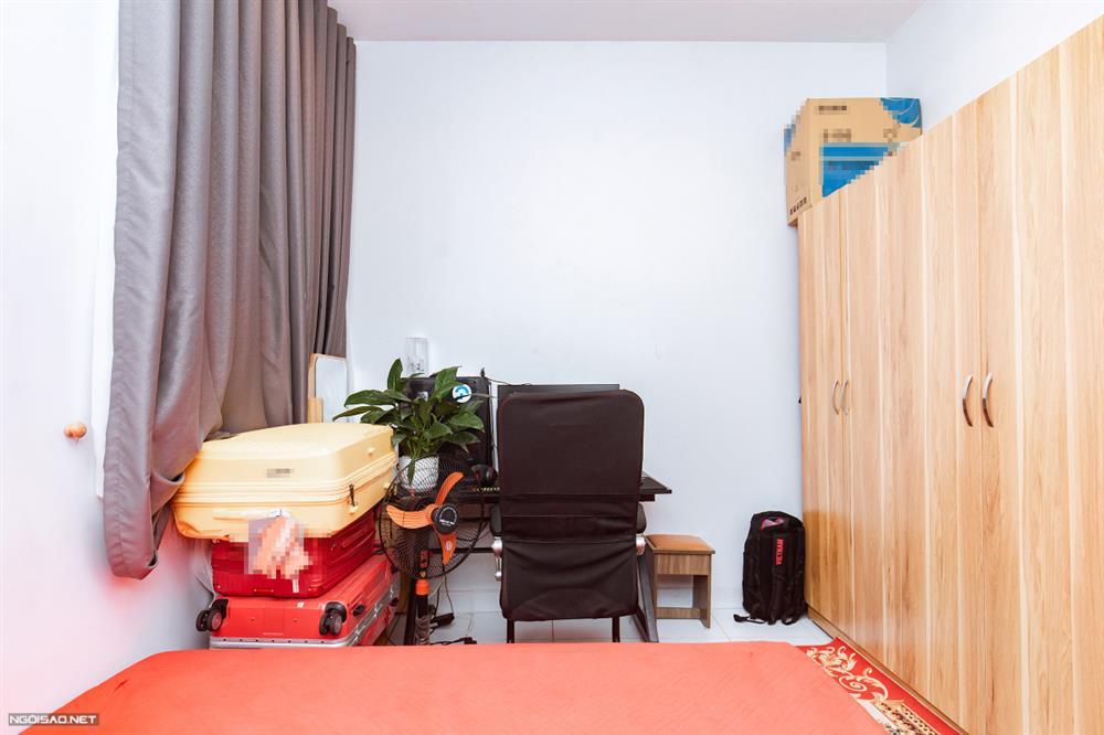 Còn đây là phòng ngủ của Việt Anh. Vì thường xuyên đi đấu xa nhà nên phòng của anh trang trí khá đơn giản (Ảnh: Ngoisao.net).